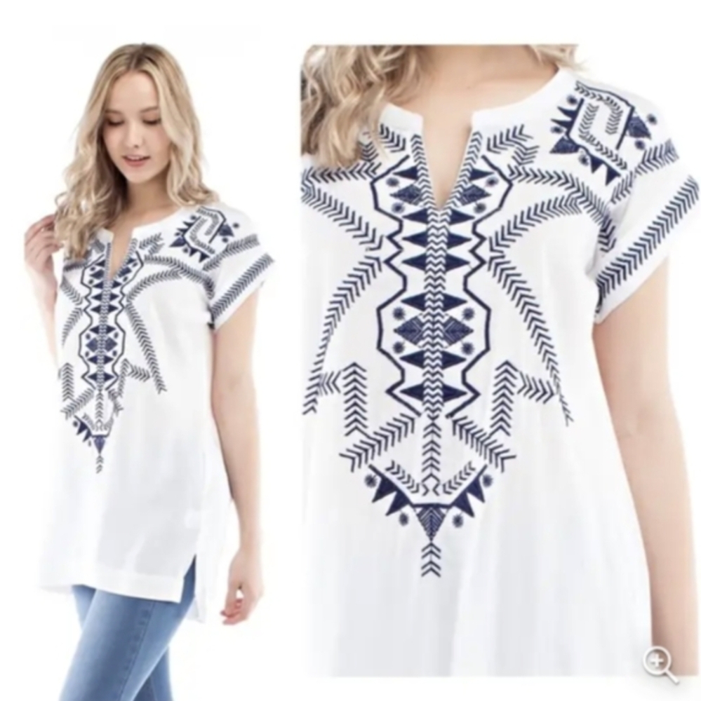 *READ DESCRIPTION* Solitaire embroidered blouse/ swim coverup
